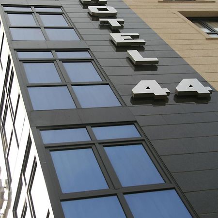 Hotel 44 Хихон Экстерьер фото