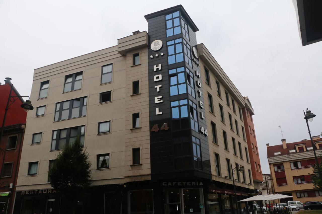 Hotel 44 Хихон Экстерьер фото