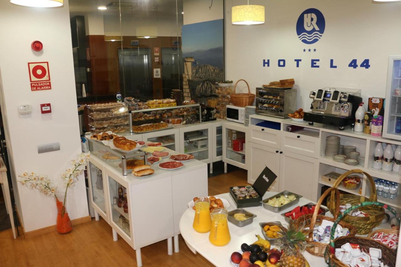 Hotel 44 Хихон Экстерьер фото