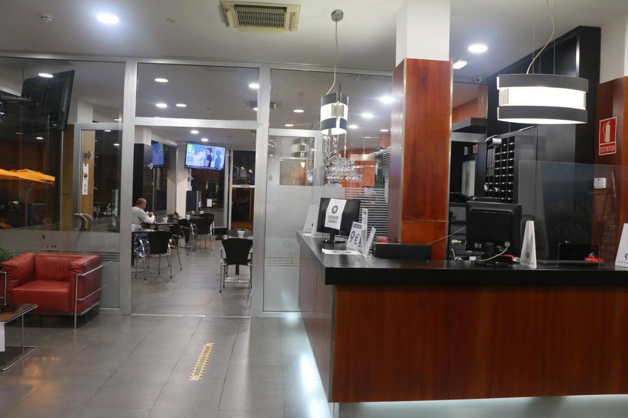 Hotel 44 Хихон Экстерьер фото