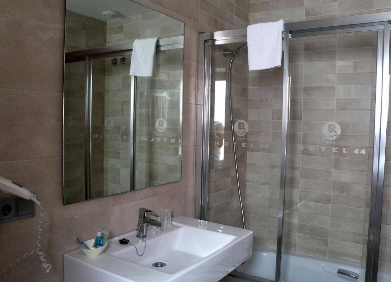Hotel 44 Хихон Экстерьер фото