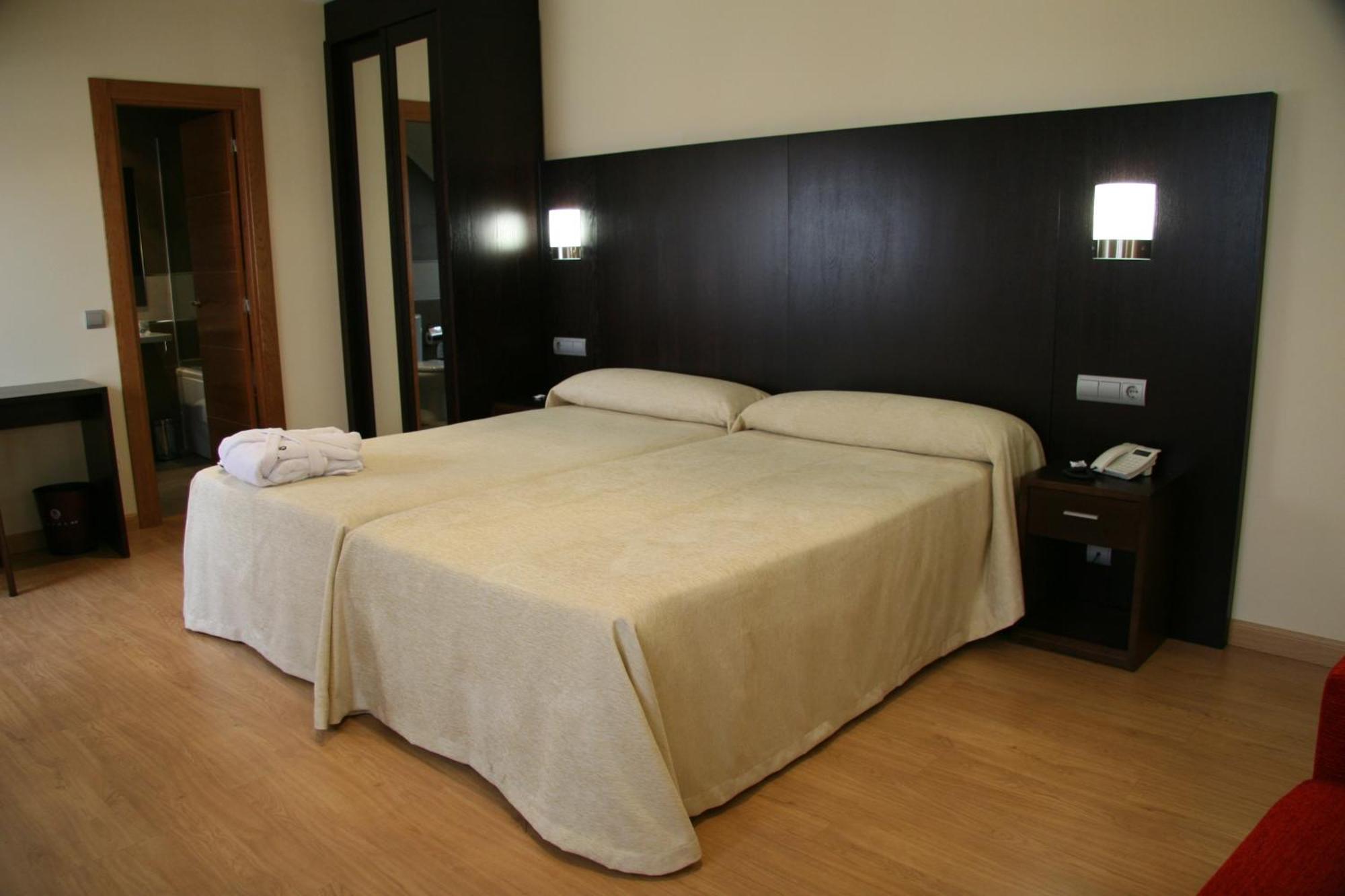Hotel 44 Хихон Экстерьер фото