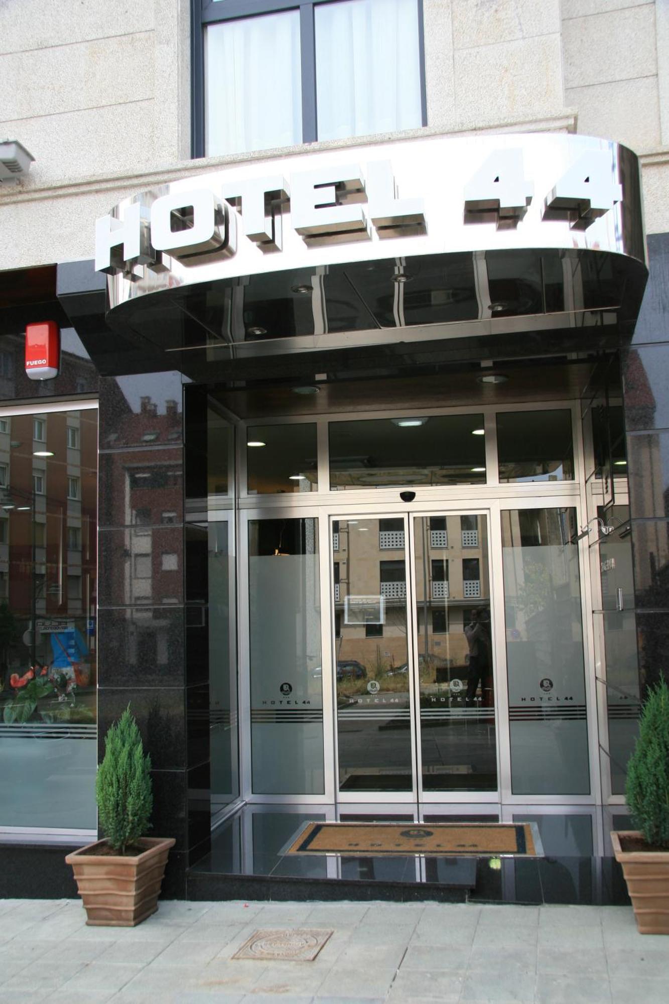 Hotel 44 Хихон Экстерьер фото
