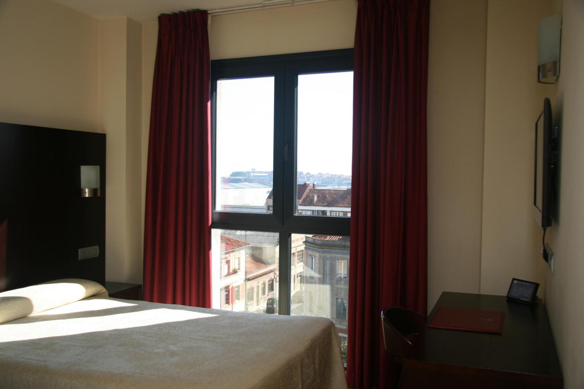 Hotel 44 Хихон Экстерьер фото